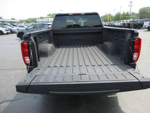 Certified 2025 GMC Sierra 1500 Elevation AWD/4WD image 8