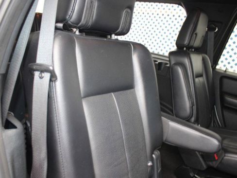Used 2016 Ford Expedition XLT w/ Equipment Group 202A RWD image 13