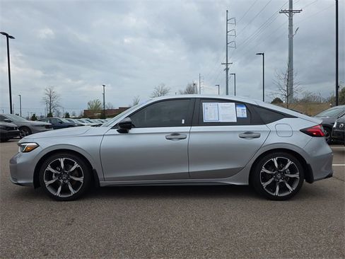 Certified 2025 Honda Civic Sport Touring image 6