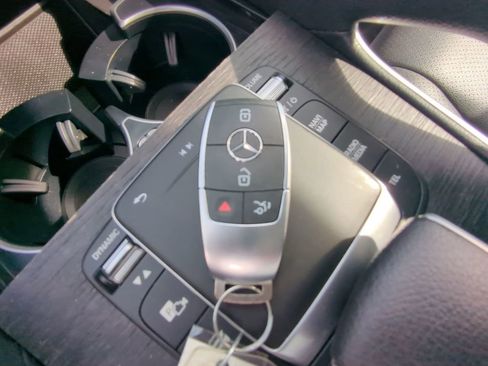 Used 2022 Mercedes-Benz GLS 450 4MATIC image 27