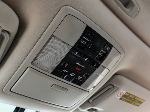 Used 2010 Lexus GX 460 image 31
