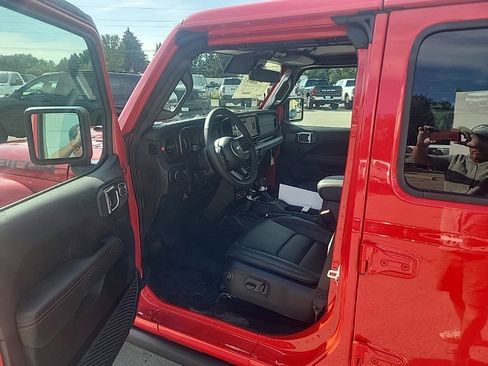 New 2025 Jeep Gladiator Rubicon w/ Safety Group image 5