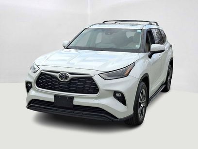 Used 2022 Toyota Highlander XLE