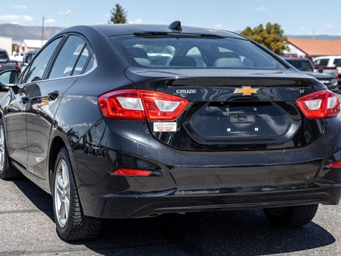 Used 2016 Chevrolet Cruze LT FWD image 6