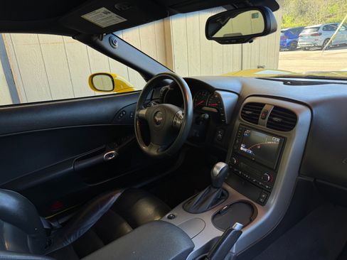 Used 2007 Chevrolet Corvette Convertible w/ Preferred Equipment Group image 47
