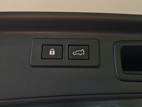 Certified 2023 Subaru Forester Premium AWD/4WD image 12