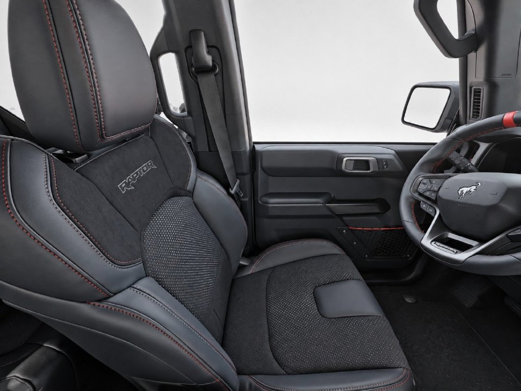 New 2026 Ford Bronco Raptor AWD/4WD image 11