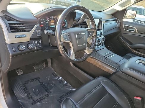 Used 2018 GMC Yukon Denali image 18