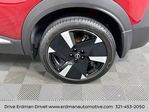 Used 2026 Nissan Kicks SR w/ Illumination Package image 4