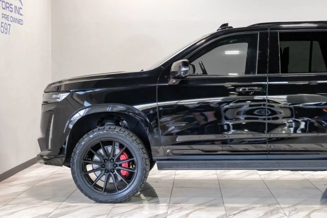 Used 2023 Cadillac Escalade V AWD/4WD image 18