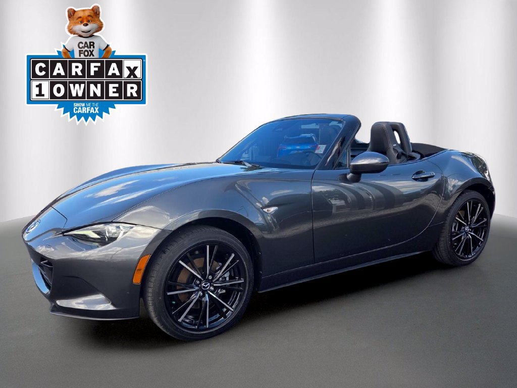 Certified 2025 MAZDA MX-5 Miata Grand Touring RWD image 2