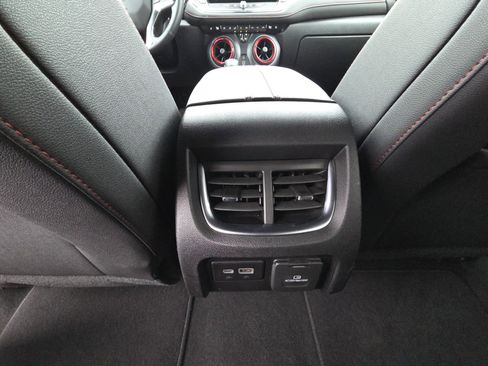 Used 2025 Chevrolet Blazer RS image 30