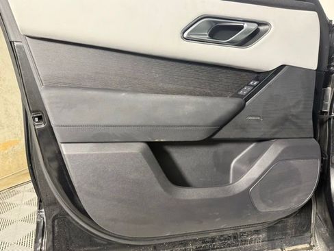 Used 2025 Land Rover Range Rover Velar Dynamic SE AWD/4WD image 14