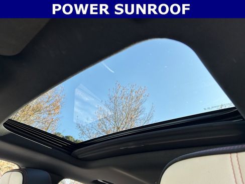 Used 2024 GMC Canyon AT4X image 2