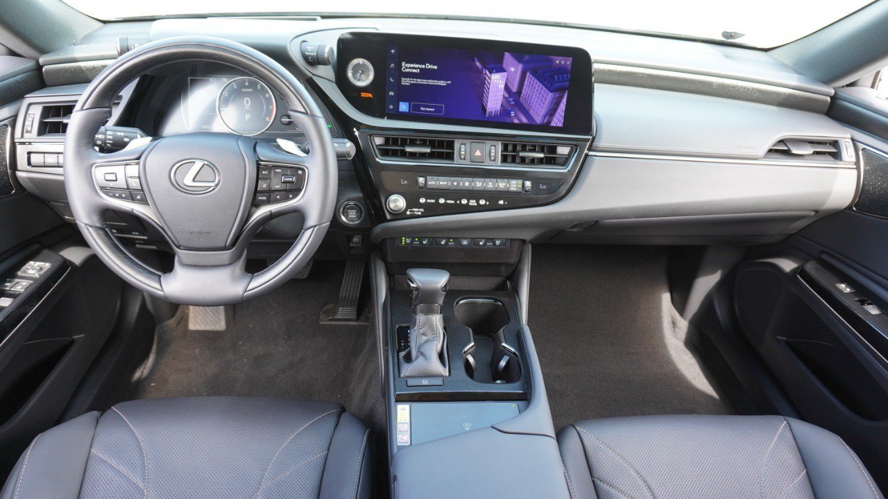 Certified 2024 Lexus ES 350 Ultra Luxury w/ Accessory Package (Z2) FWD image 27