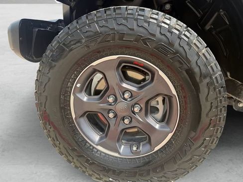 Used 2023 Jeep Gladiator Rubicon w/ LED Lighting Group AWD/4WD image 24