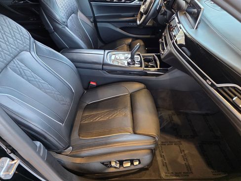 Used 2021 BMW M760i xDrive AWD/4WD image 52