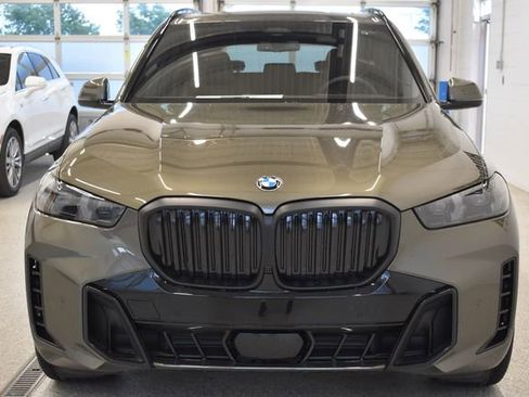 New 2026 BMW X5 xDrive40i w/ M Sport Package AWD/4WD image 3