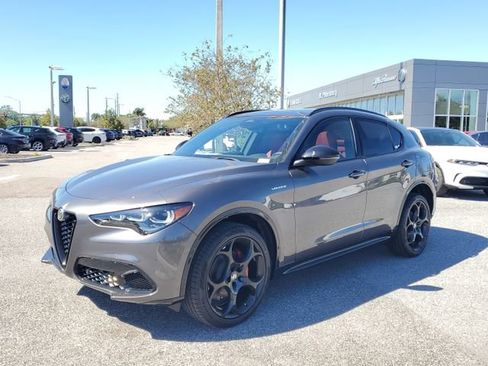 New 2025 Alfa Romeo Stelvio Sprint w/ Veloce Package image 2