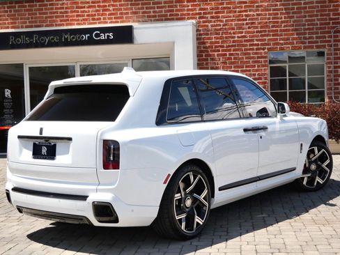 New 2026 Rolls-Royce Cullinan Black Badge AWD/4WD image 2