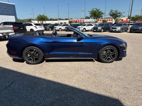 Used 2019 Ford Mustang Premium RWD image 6