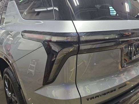 New 2026 Chevrolet Traverse RS w/ LPO, Floor Liner Package AWD/4WD image 39