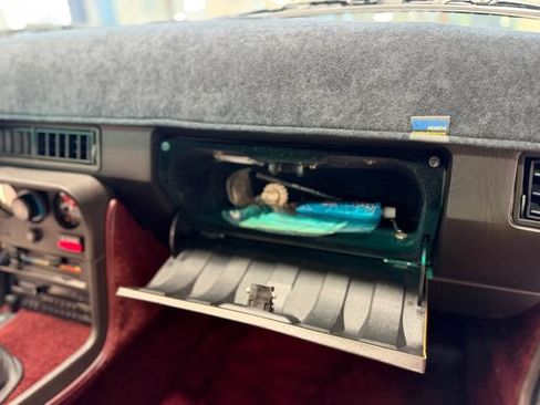 Used 1988 Porsche 924 S RWD image 34