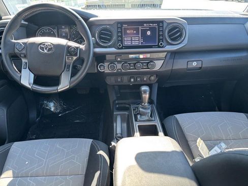 Used 2023 Toyota Tacoma TRD Off-Road AWD/4WD image 12