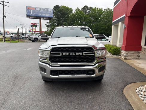 Used 2022 RAM 3500 Big Horn AWD/4WD image 2