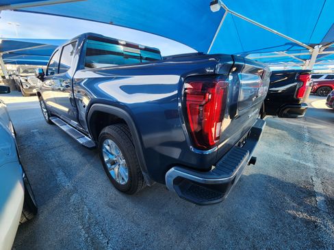Used 2019 GMC Sierra 1500 SLT image 3