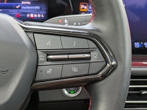 Used 2024 Chevrolet Traverse RS w/ LPO, Floor Liner Package image 28