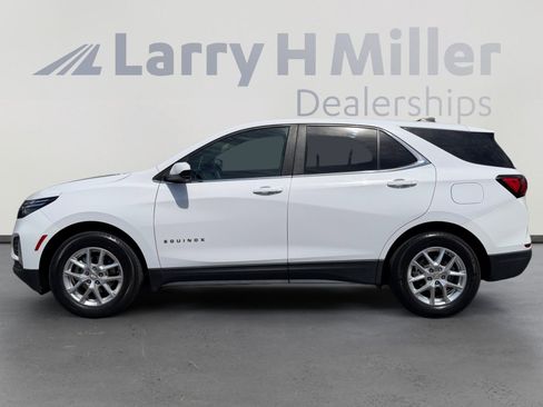 Used 2022 Chevrolet Equinox LT FWD image 2