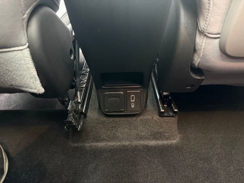 Used 2021 Chevrolet TrailBlazer LT w/ Sun and Liftgate Package image 15