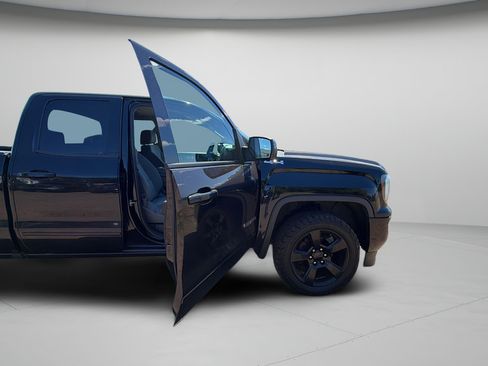 Used 2019 GMC Sierra 1500 Limited w/ Elevation Edition AWD/4WD image 28