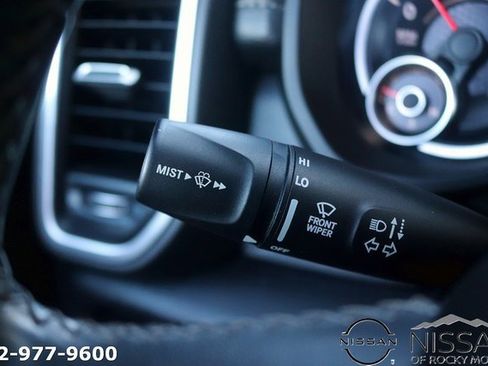 Used 2019 RAM 1500 Laramie image 25