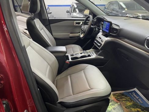 Certified 2021 Ford Explorer XLT w/ Equipment Group 202A image 20