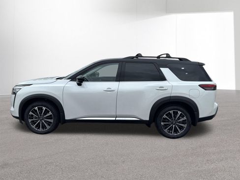 New 2026 Nissan Pathfinder Platinum AWD/4WD image 5