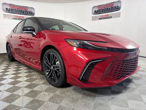 Used 2026 Toyota Camry XSE w/ Premium Plus Package FWD image 1