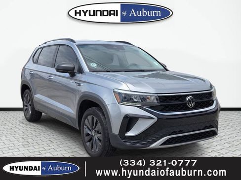 Used 2024 Volkswagen Taos S FWD image 1