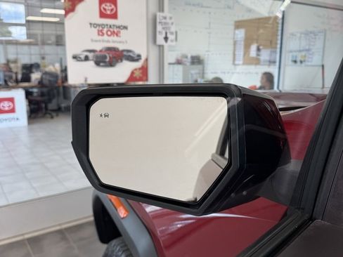 Certified 2023 GMC Canyon AT4 image 10