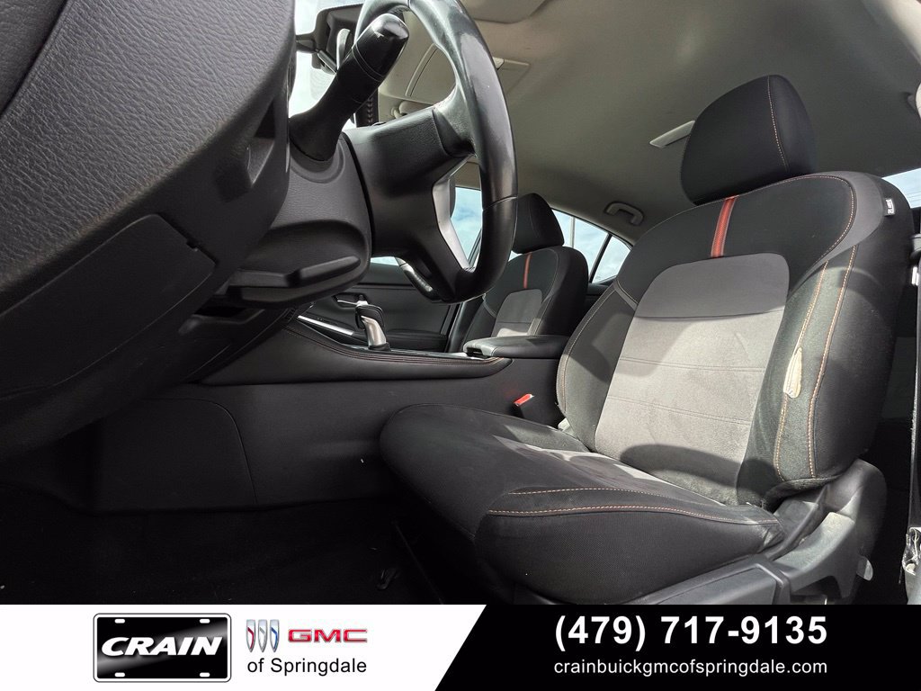 Used 2022 Nissan Sentra SR w/ Midnight Edition FWD image 23