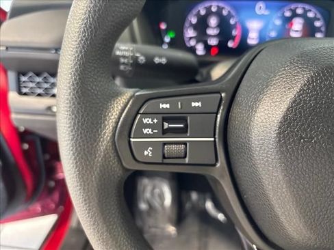 Certified 2025 Honda Accord SE image 7