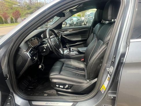 Used 2019 BMW 530e xDrive w/ Convenience Package AWD/4WD image 27