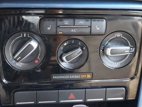 Used 2018 Volkswagen Beetle 2.0T S image 30