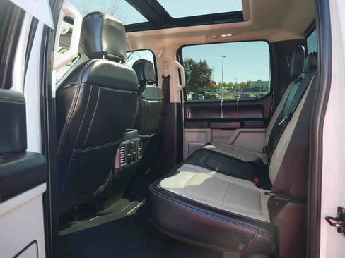 Used 2021 Ford F450 Limited image 26