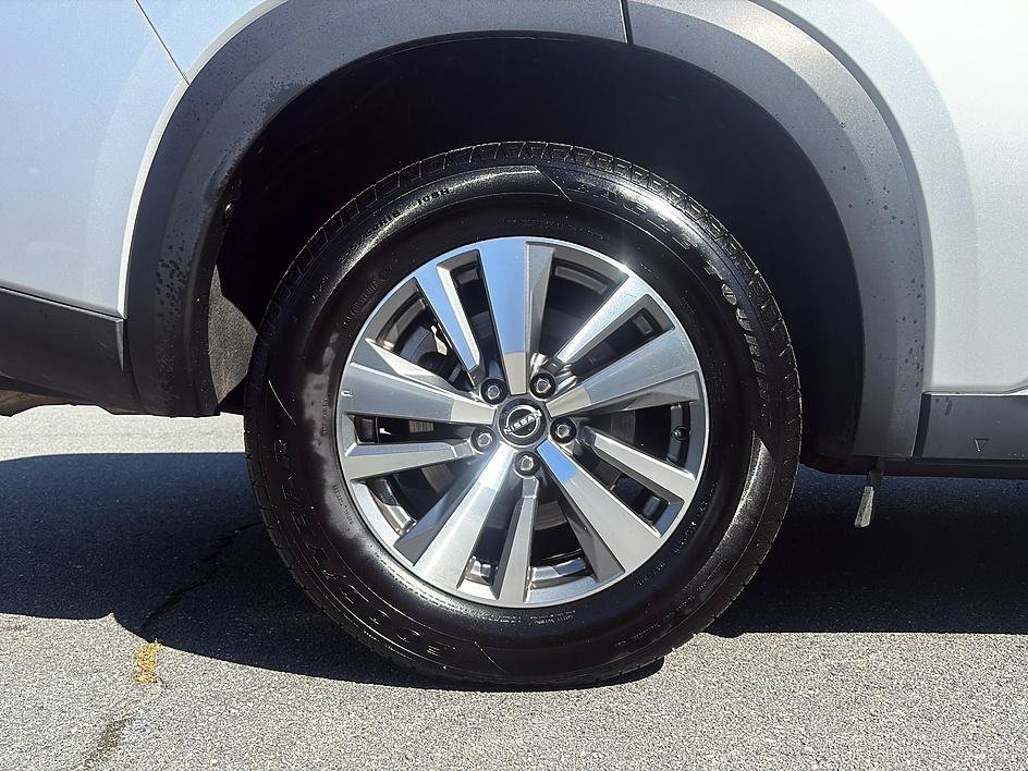 Certified 2025 Nissan Pathfinder SL AWD/4WD image 11