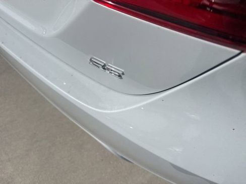 Used 2024 Toyota Camry SE w/ Convenience Package image 4