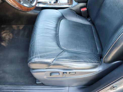 Used 2017 INFINITI QX80 4WD image 16