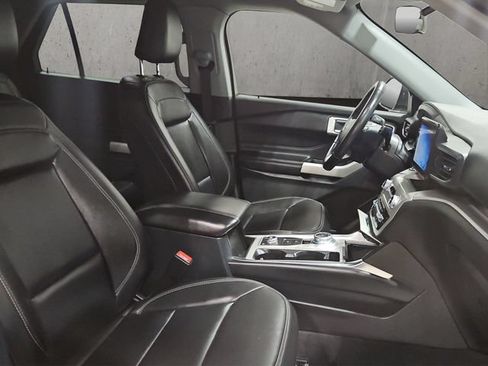 Certified 2022 Ford Explorer XLT AWD/4WD image 19