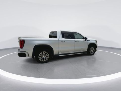 Used 2020 GMC Sierra 1500 Denali w/ Technology Package AWD/4WD image 11